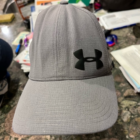Gray under armor hat - Picture 1 of 4